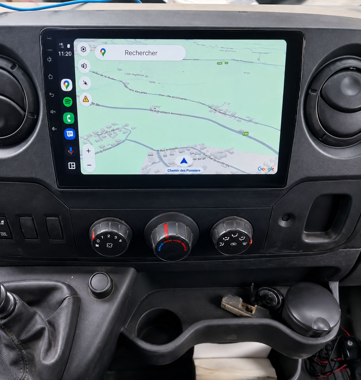 Écran CarPlay/Android Nissan NV400 (2010-2021) — Écran HD tactile sans fil