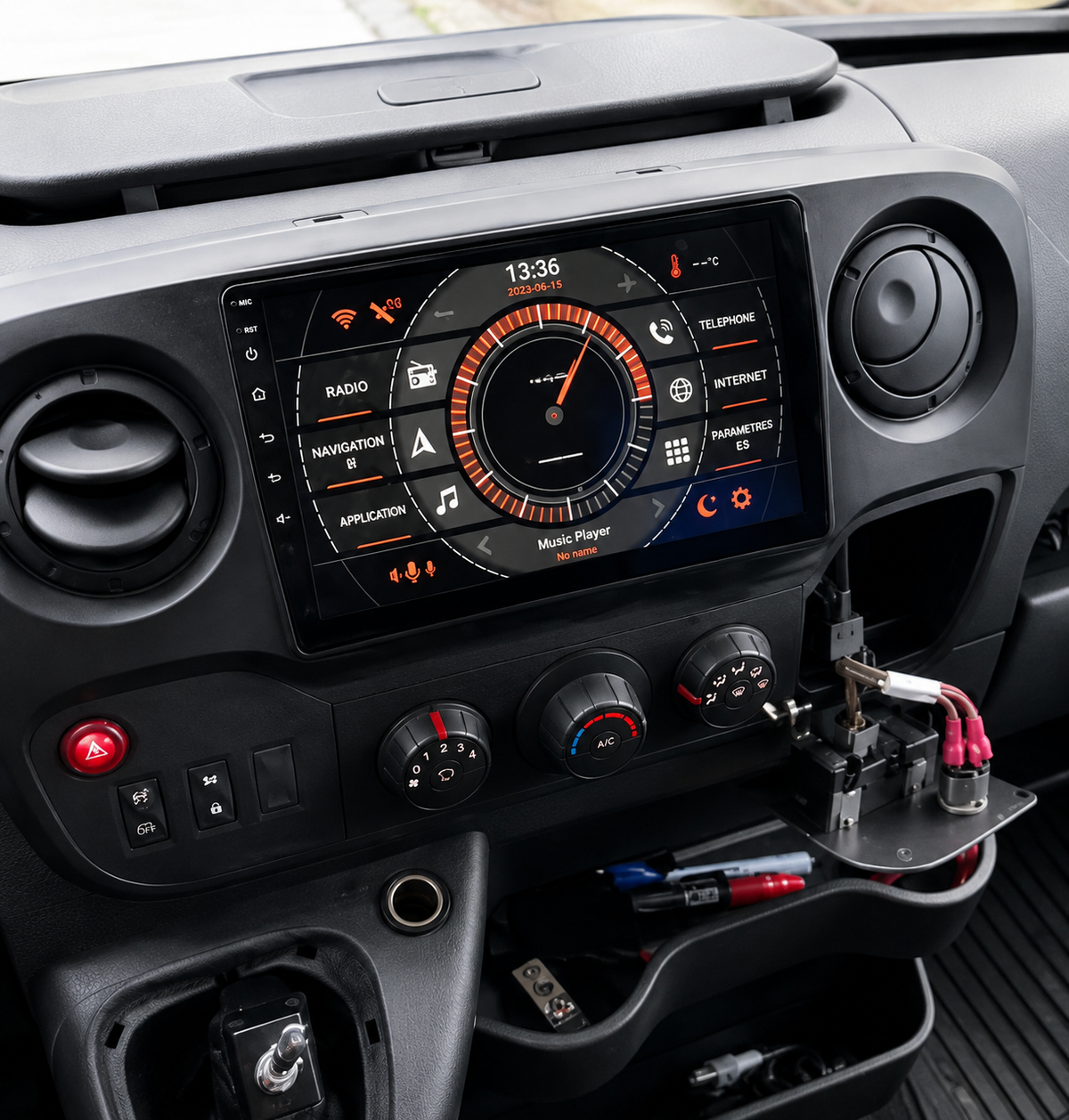 Écran CarPlay/Android Nissan NV400 (2010-2021) — Écran HD tactile sans fil